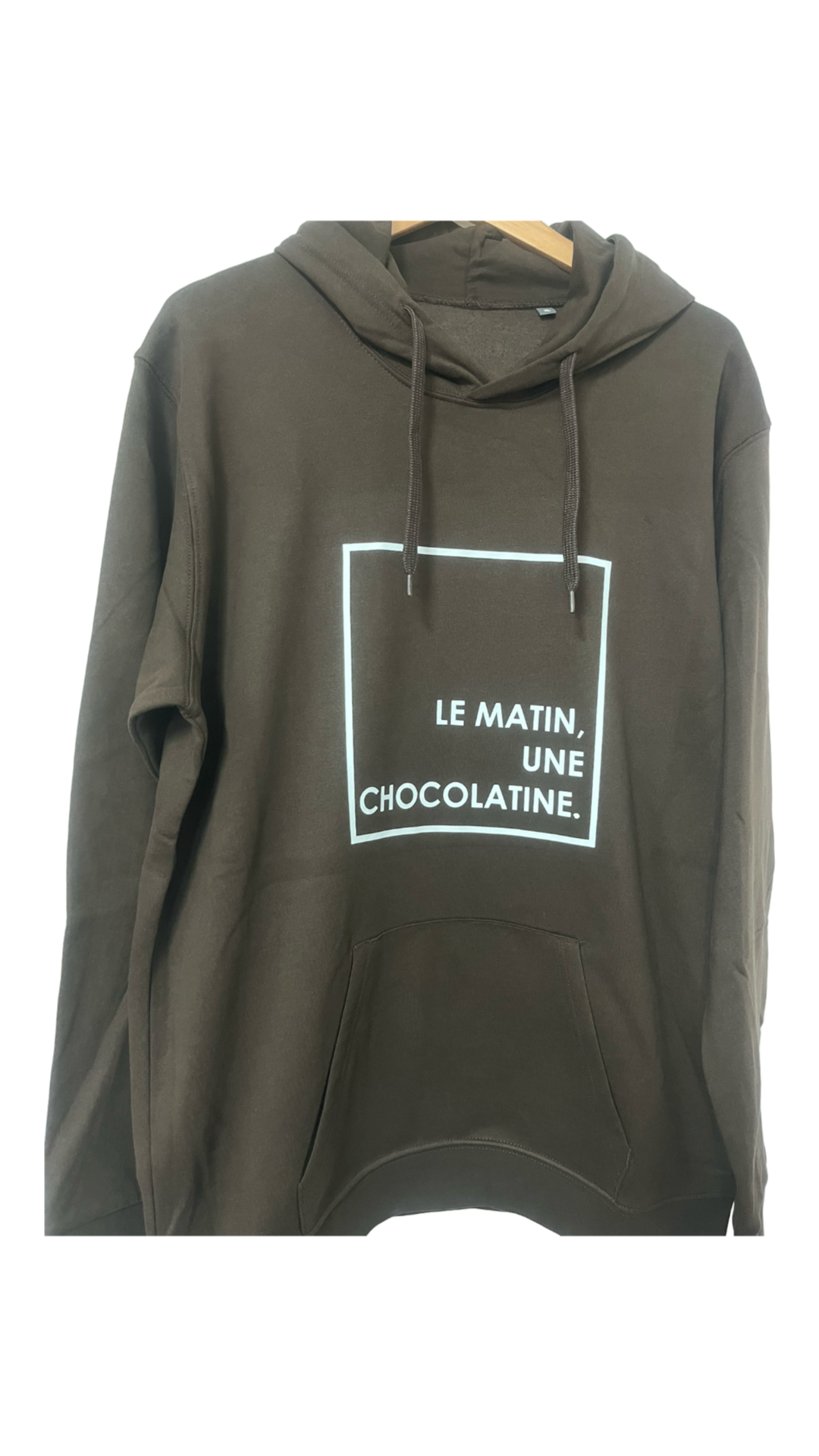 instories_22DD9098-50E3-4D69-8914-AED28CD4A541 HOODIE FLOQUÉ UNISEX (TAILLE XL) – Image 1